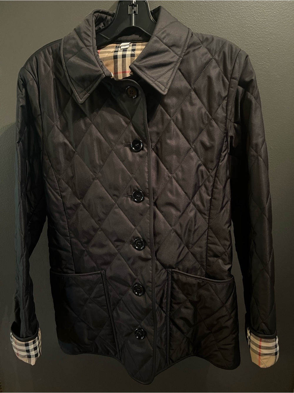 Burberry Black Quilted Jacket with Classic Check Lining